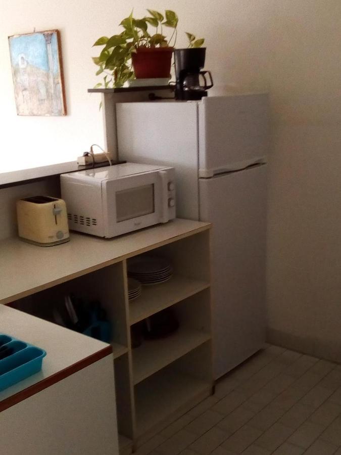 Au Meuble Des Roches Daire Saint-Gilles-les Bains Dış mekan fotoğraf